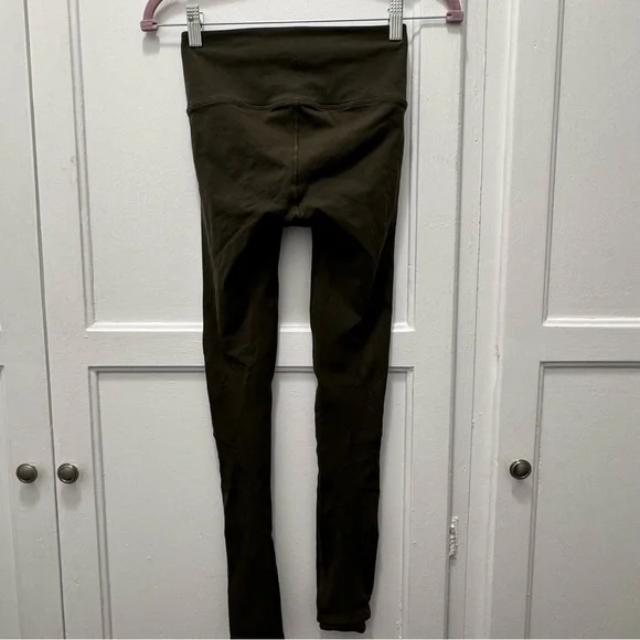 Lululemon Reveal Tight *En Avante in Dark Olive - Picture 8 of 10